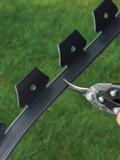 EasyFlex™ No Dig Edging, 50' -Outdoor Garden Store 8592452 002V 3 4