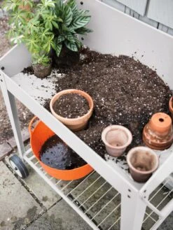 Demeter Potting Bench -Outdoor Garden Store 8594007 0650 tif