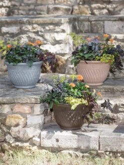 Mazzano Self-Watering Planters 10 Mazzano Self-Watering Planters -Outdoor Garden Store 8596563 4899 tif