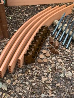 Curved Composite Landscape Edging Kit With 1" Boards -Outdoor Garden Store 8599404 05V tif