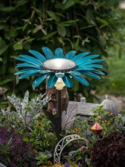 Desert Steel Daisy Solar Light -Outdoor Garden Store 8599556 07V tif