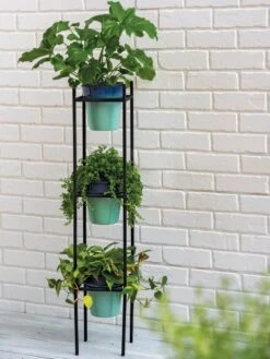 Steel Vertical Plant Stand With Metal Pots