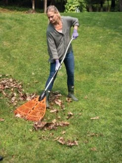 Magic Fly® Leaf Rake -Outdoor Garden Store 8611047 027 tif