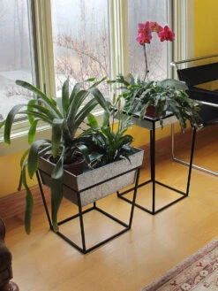 Achla Designs Arne Plant Stand -Outdoor Garden Store 8612899 02v